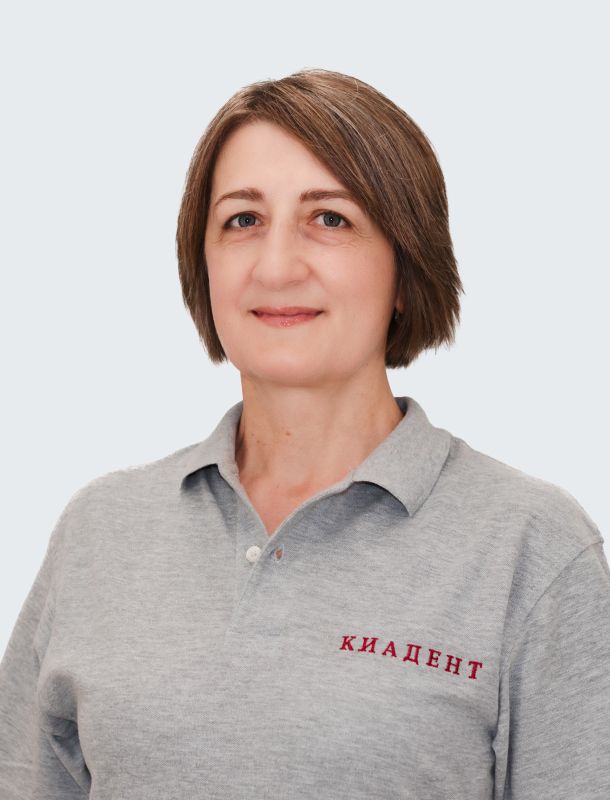 Стоматолог-терапевт Кушнір Лариса Іванівна